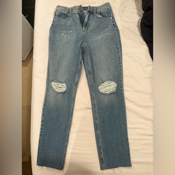 Fashion Nova All Split Up High Rise Mom Jeans – Size 7 (fits like Women’s 27/28) - Picture 1 of 4